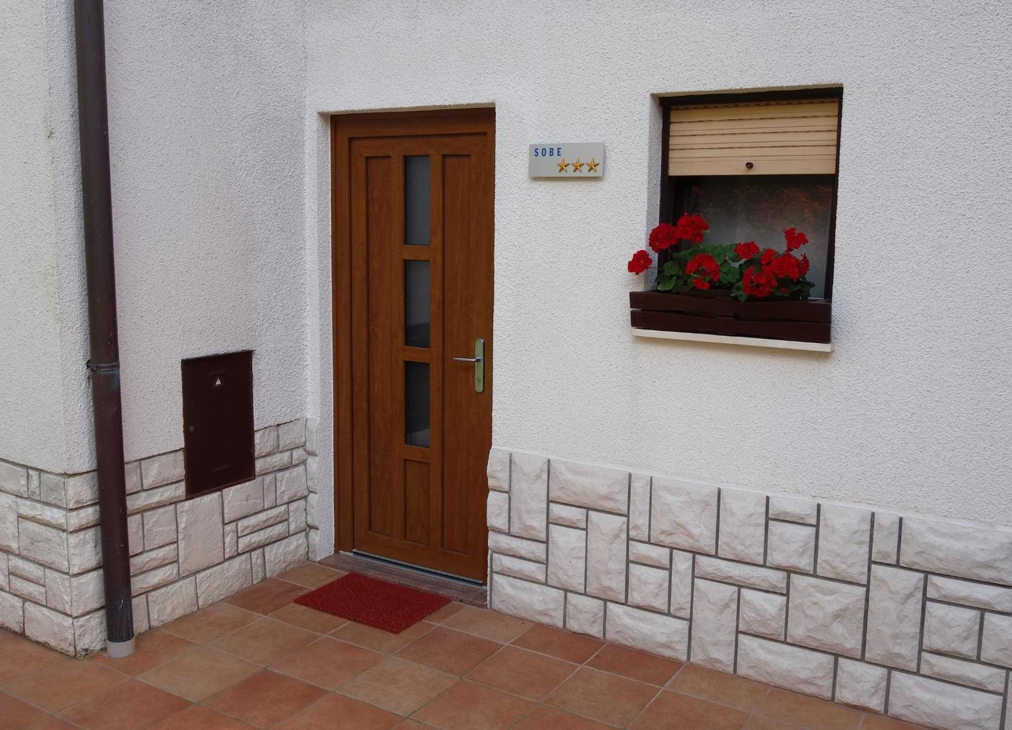 Sobe Vera Bovec Exterior photo